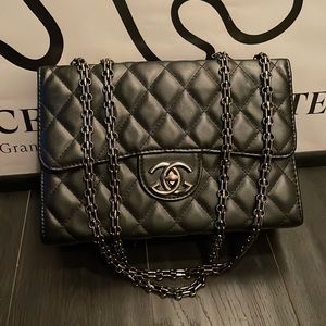 Beautiful Black Square Shoulder Bag